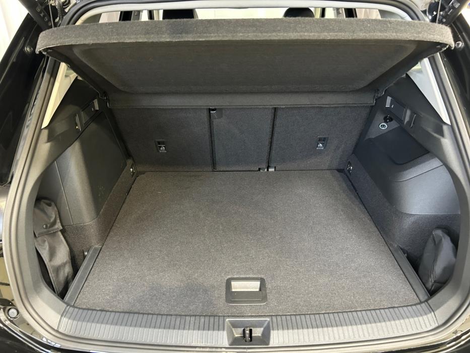VOLKSWAGEN Tiguan 2026