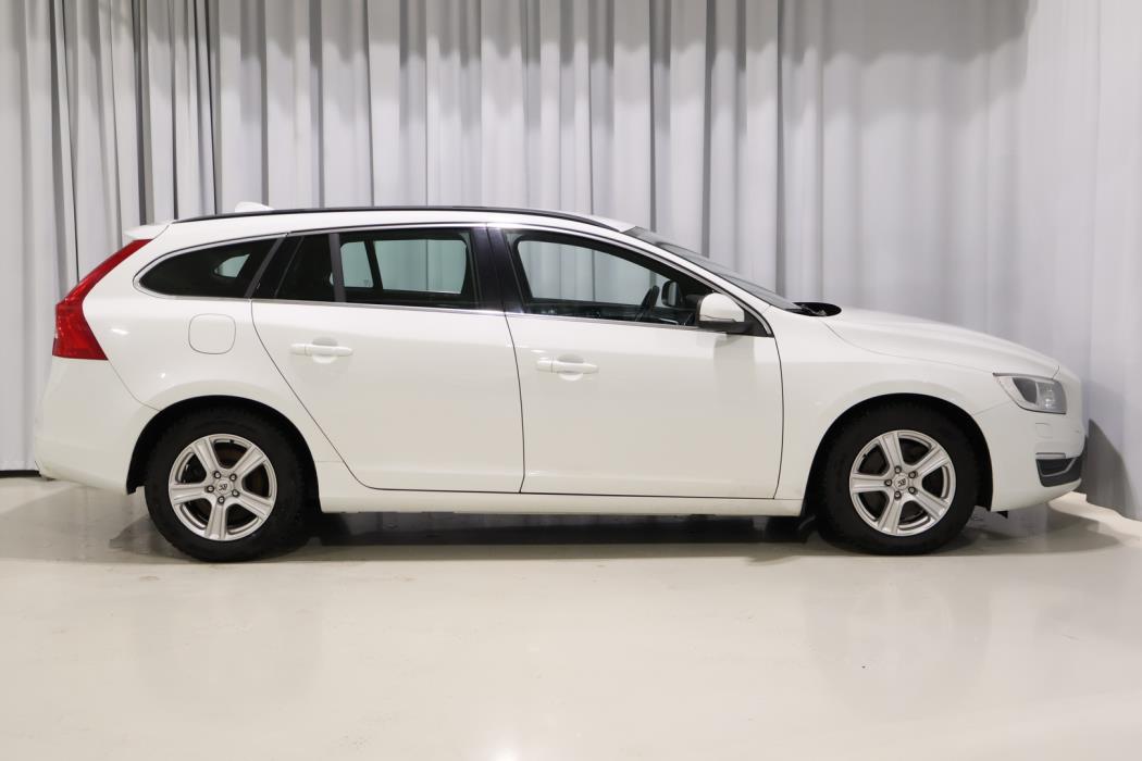 VOLVO V60 2014
