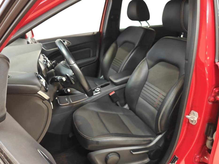 MERCEDES-BENZ B 2015