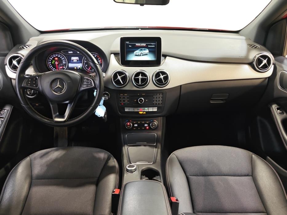 MERCEDES-BENZ B 2015