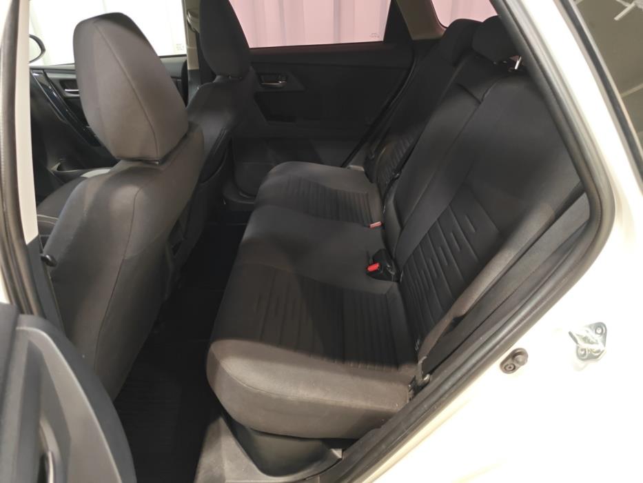 TOYOTA Auris 2016