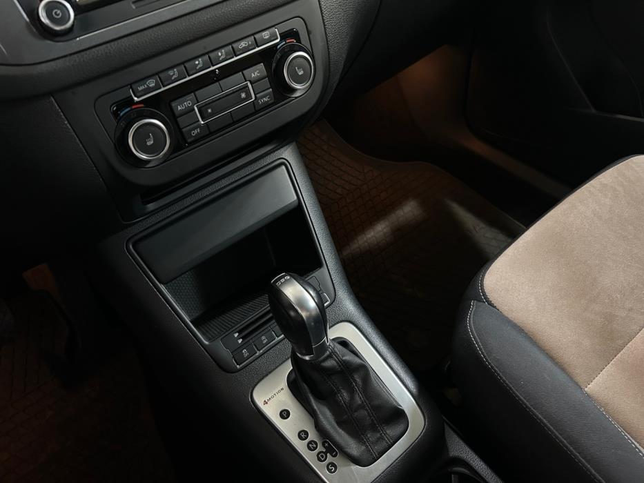 VOLKSWAGEN Tiguan 2014