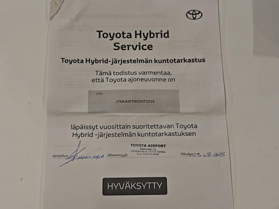 TOYOTA Prius Plug-in 2018