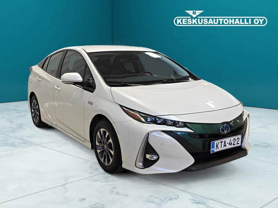 TOYOTA Prius Plug-in 2018