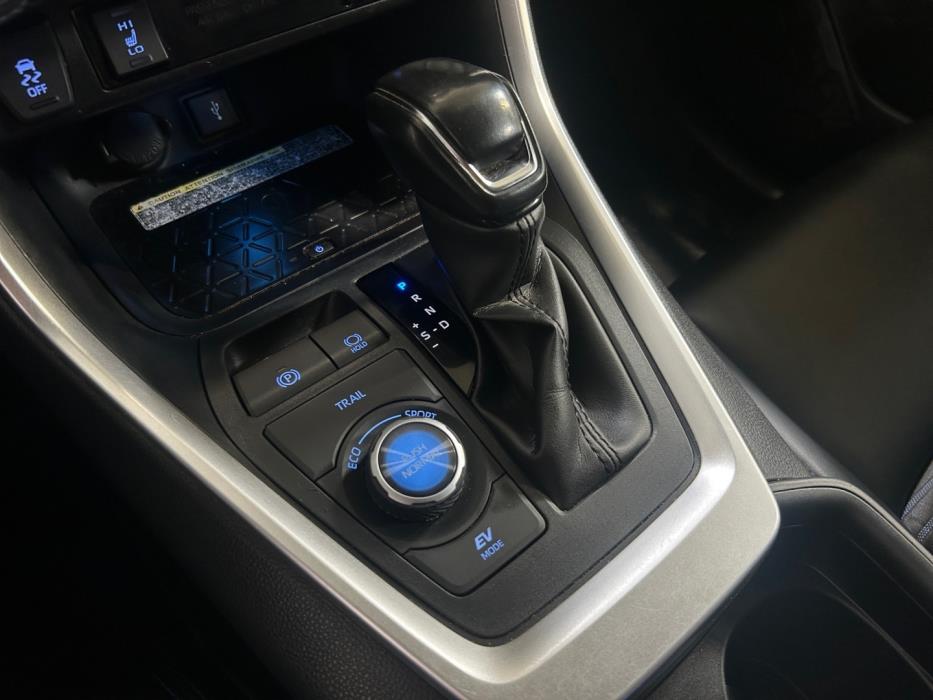 TOYOTA RAV4 2021