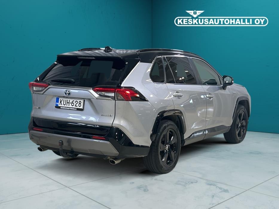TOYOTA RAV4 2021
