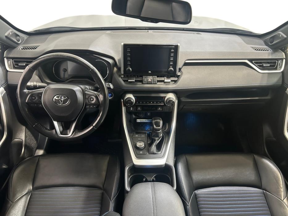 TOYOTA RAV4 2021
