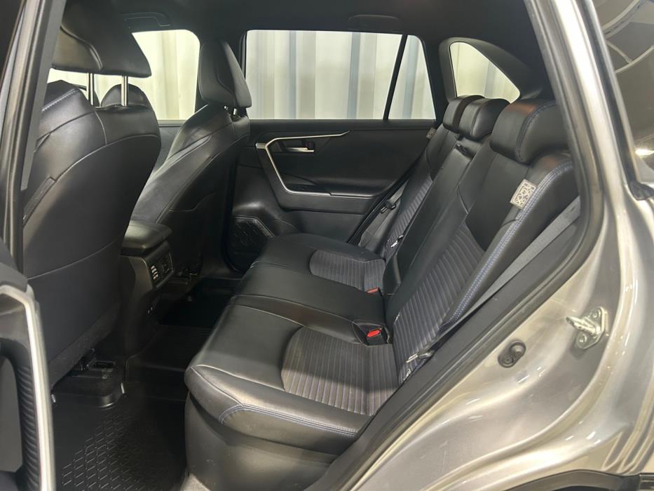 TOYOTA RAV4 2021