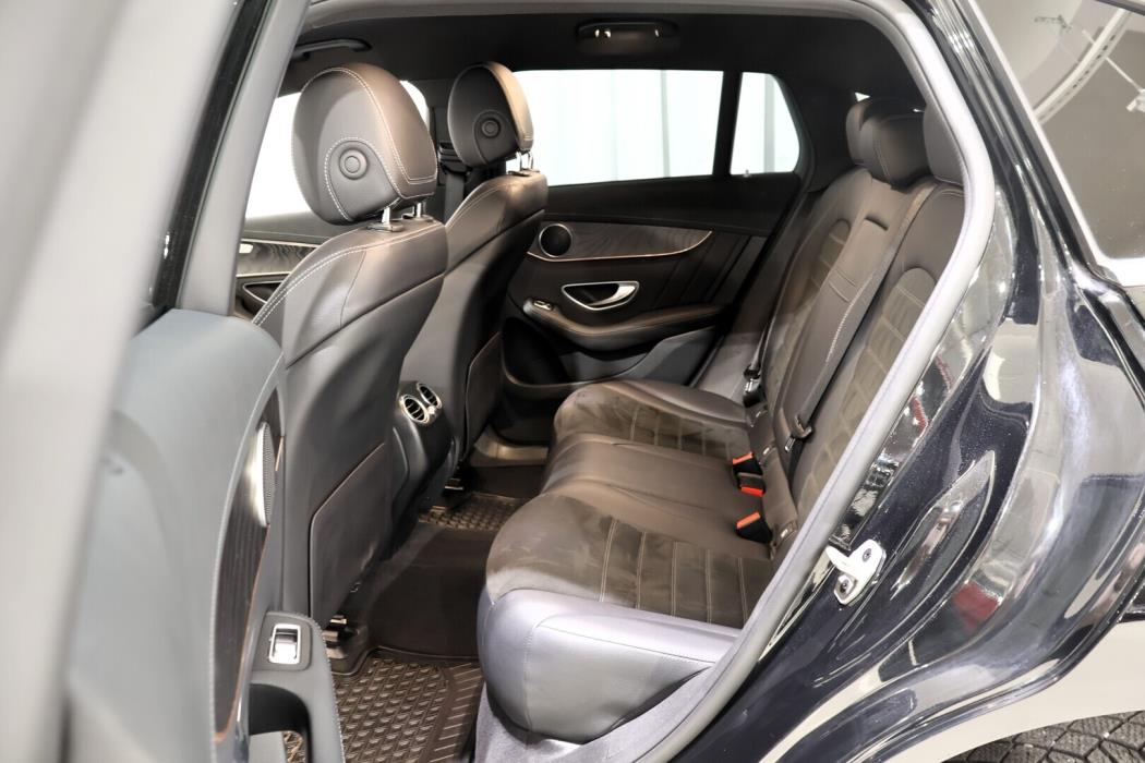 MERCEDES-BENZ EQC 2021