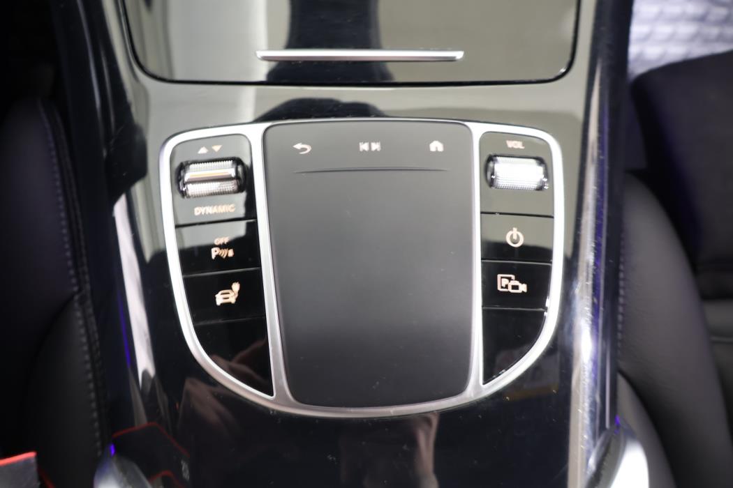 MERCEDES-BENZ EQC 2021