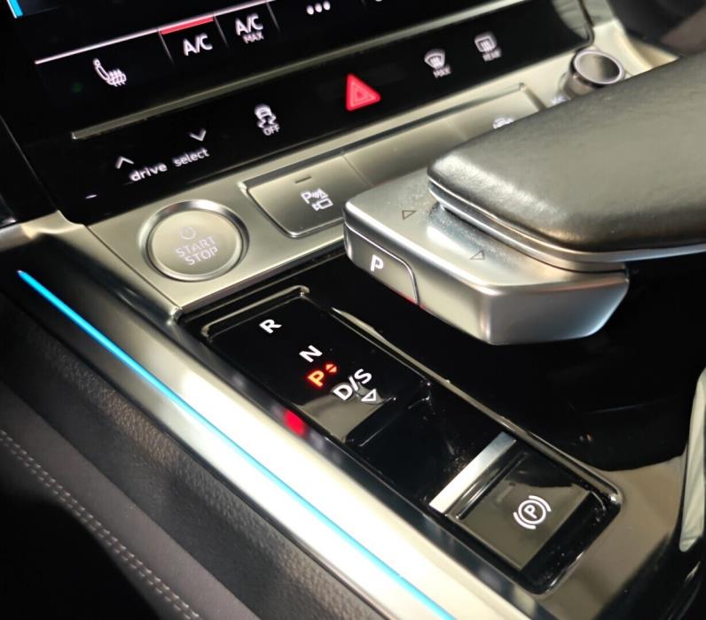 AUDI e-tron 2021