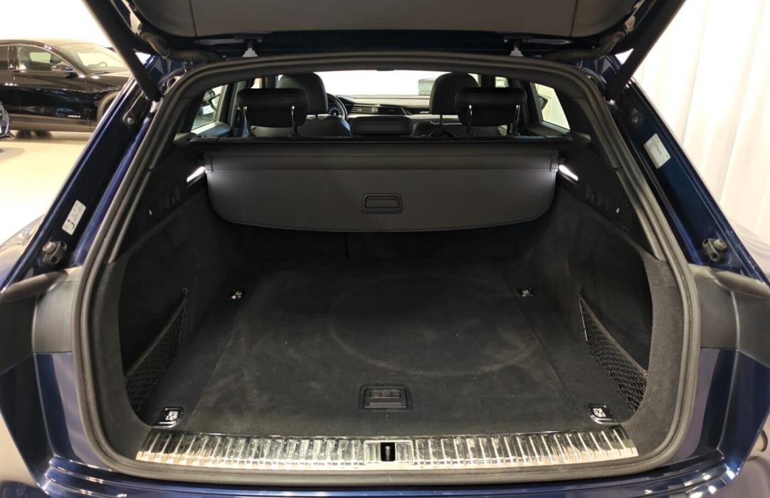 AUDI e-tron 2021
