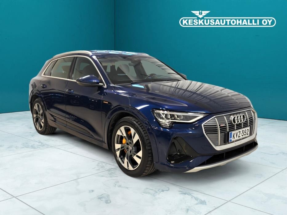 AUDI e-tron 2021