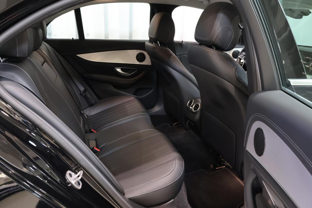 MERCEDES-BENZ E 2021