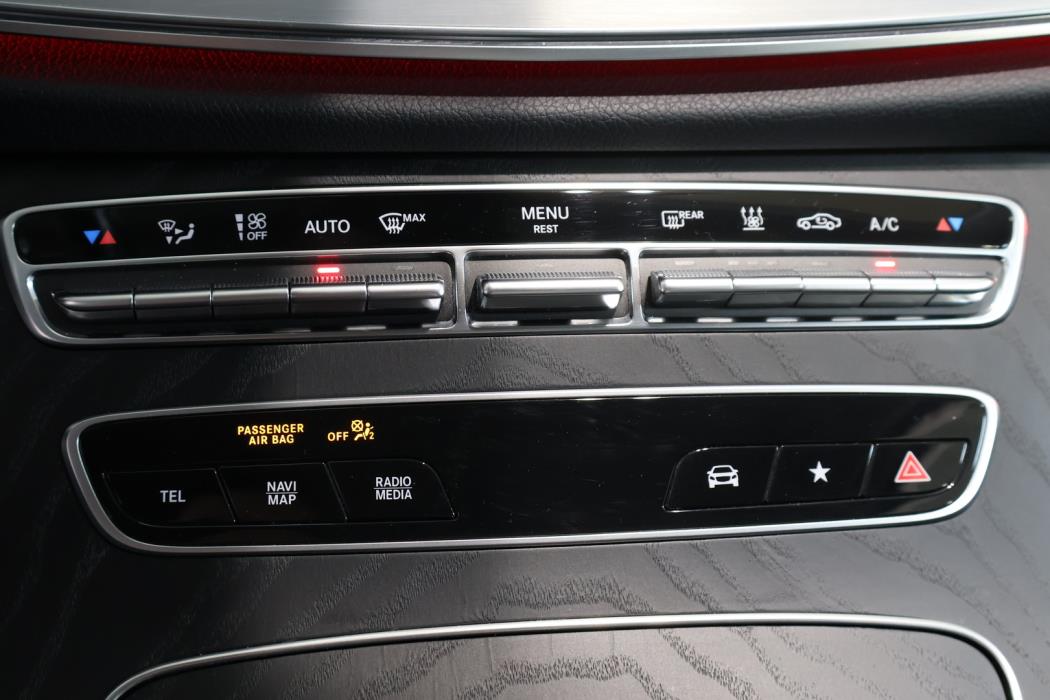 MERCEDES-BENZ E 2021