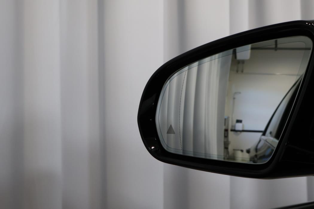 MERCEDES-BENZ E 2021