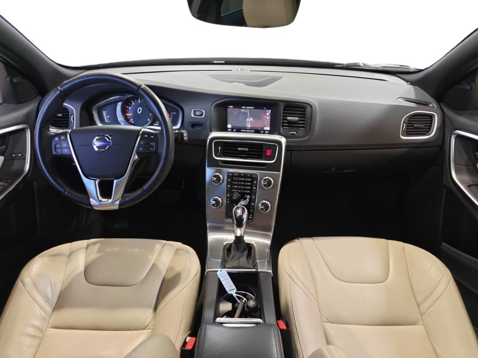 VOLVO V60 2019