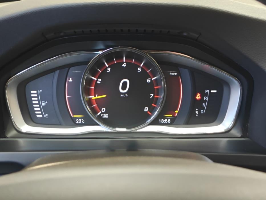 VOLVO V60 2019