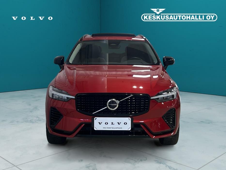 VOLVO XC60 2024
