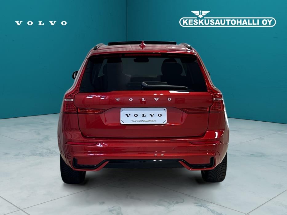 VOLVO XC60 2024