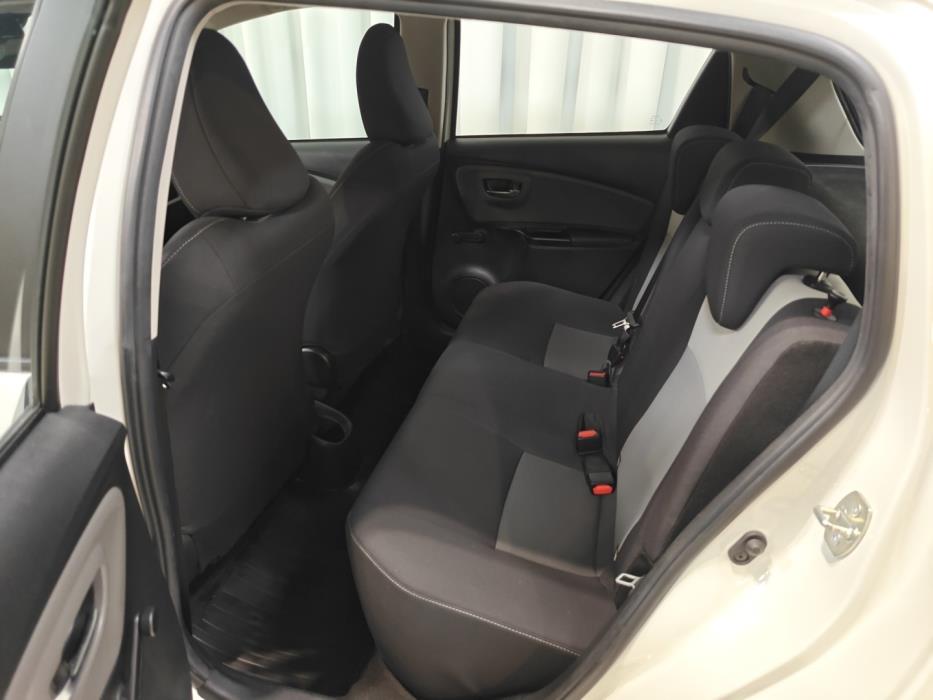 TOYOTA Yaris 2019