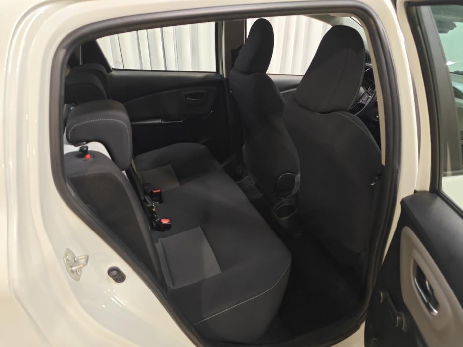 TOYOTA Yaris 2019