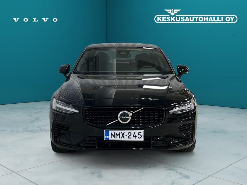 VOLVO S60 2023