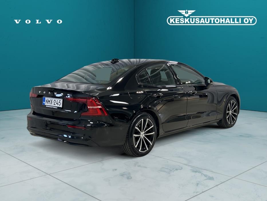 VOLVO S60 2023