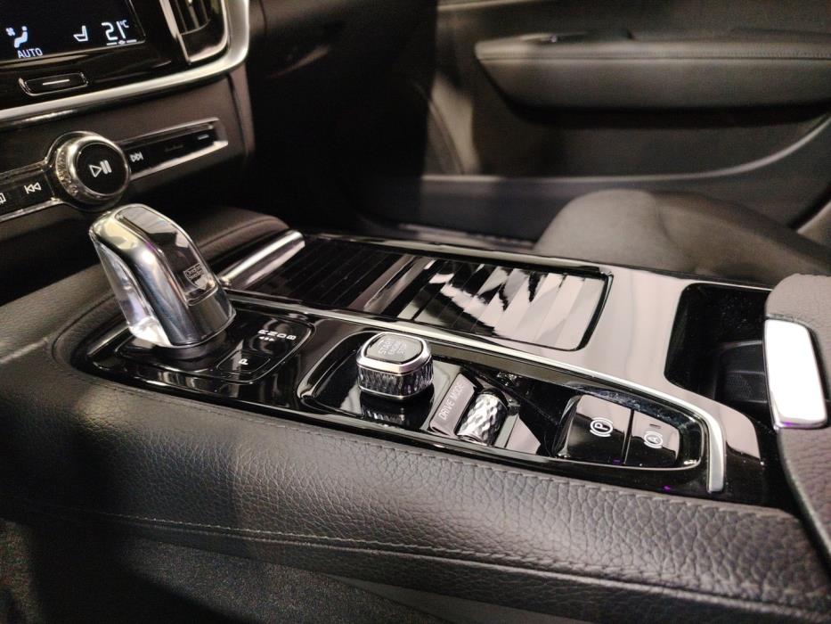 VOLVO V90 2019