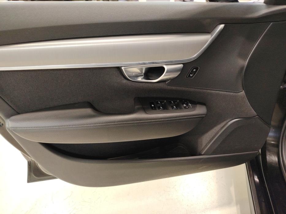 VOLVO V90 2019