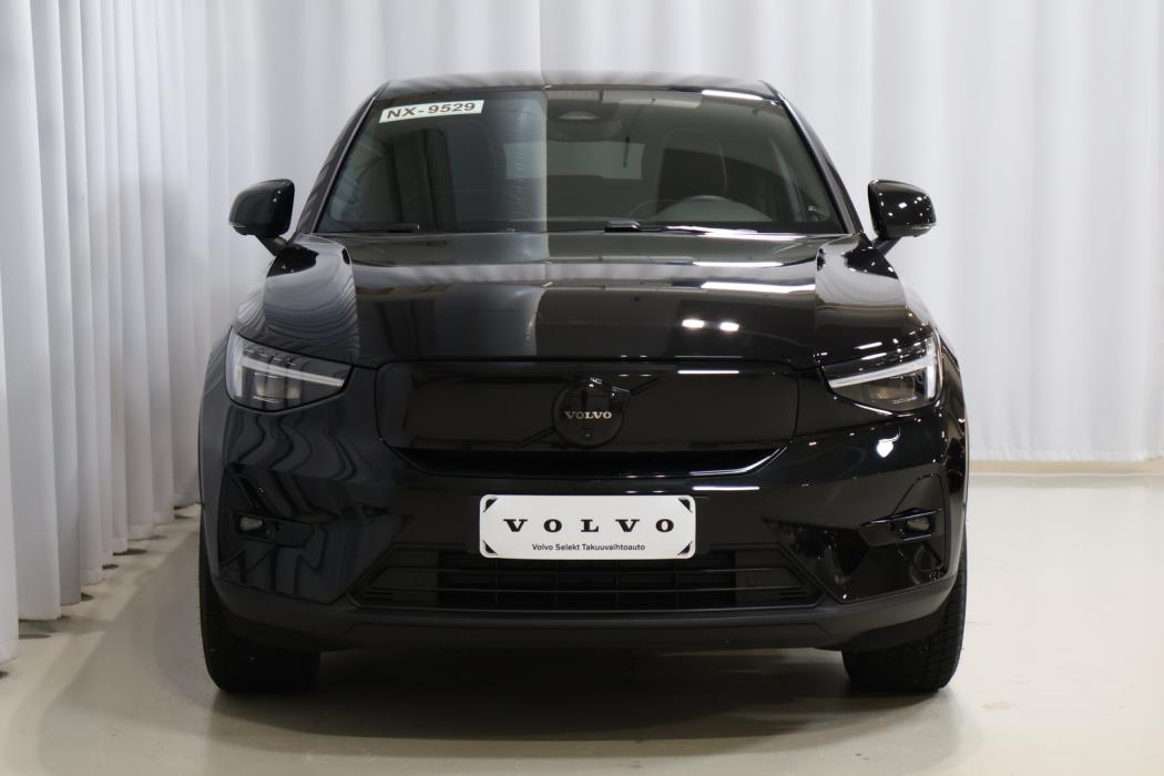 VOLVO EC40 2025