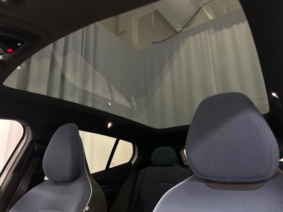 VOLVO EX30 2025