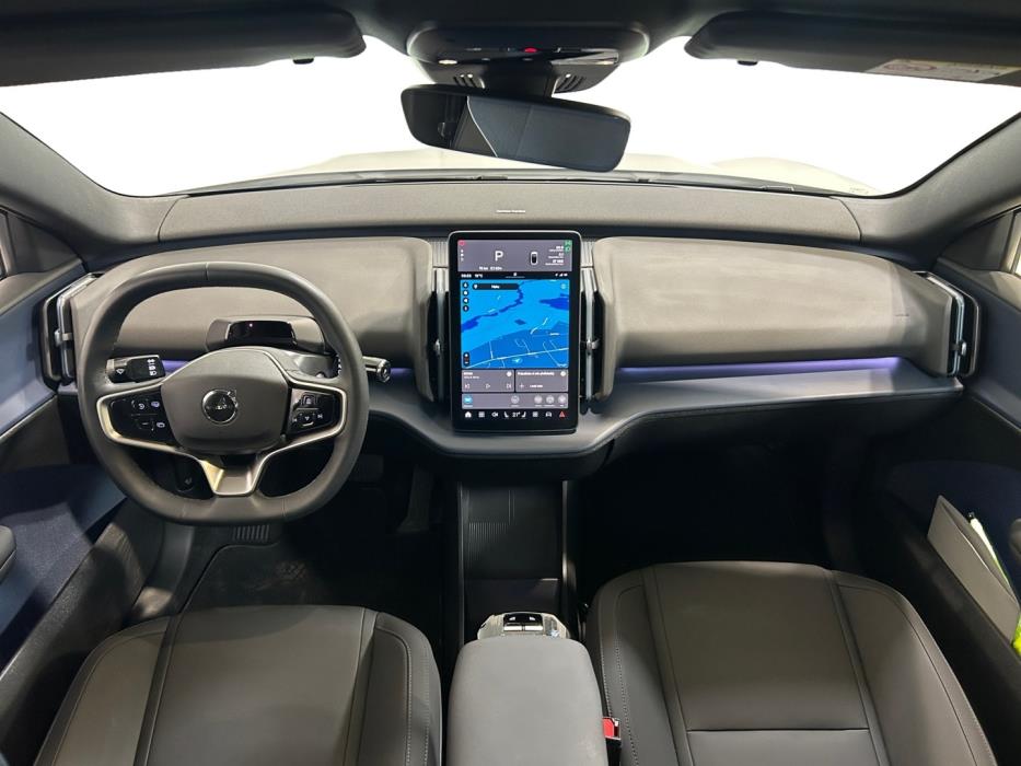 VOLVO EX30 2025