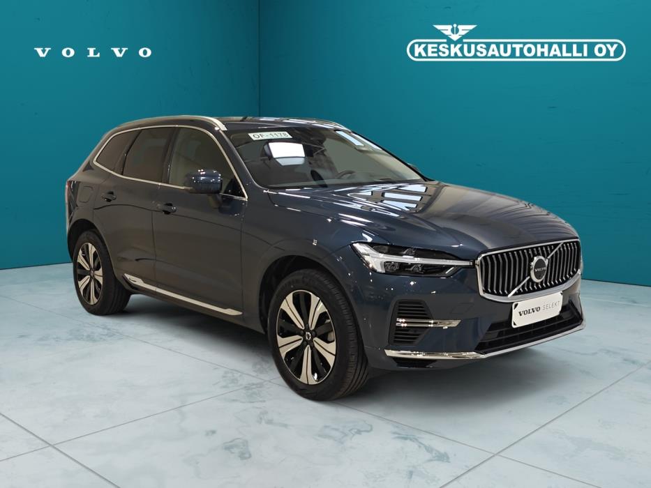 VOLVO XC60 2025