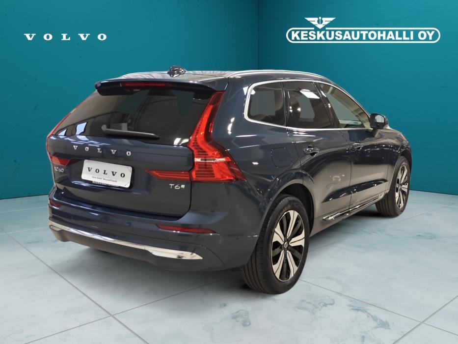 VOLVO XC60 2025