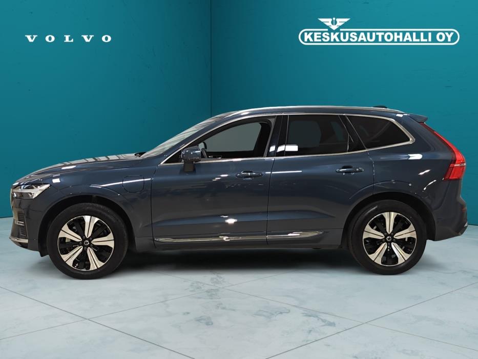 VOLVO XC60 2025
