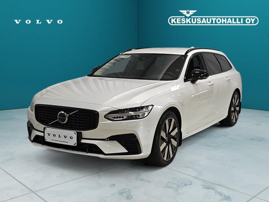 VOLVO V90 2025