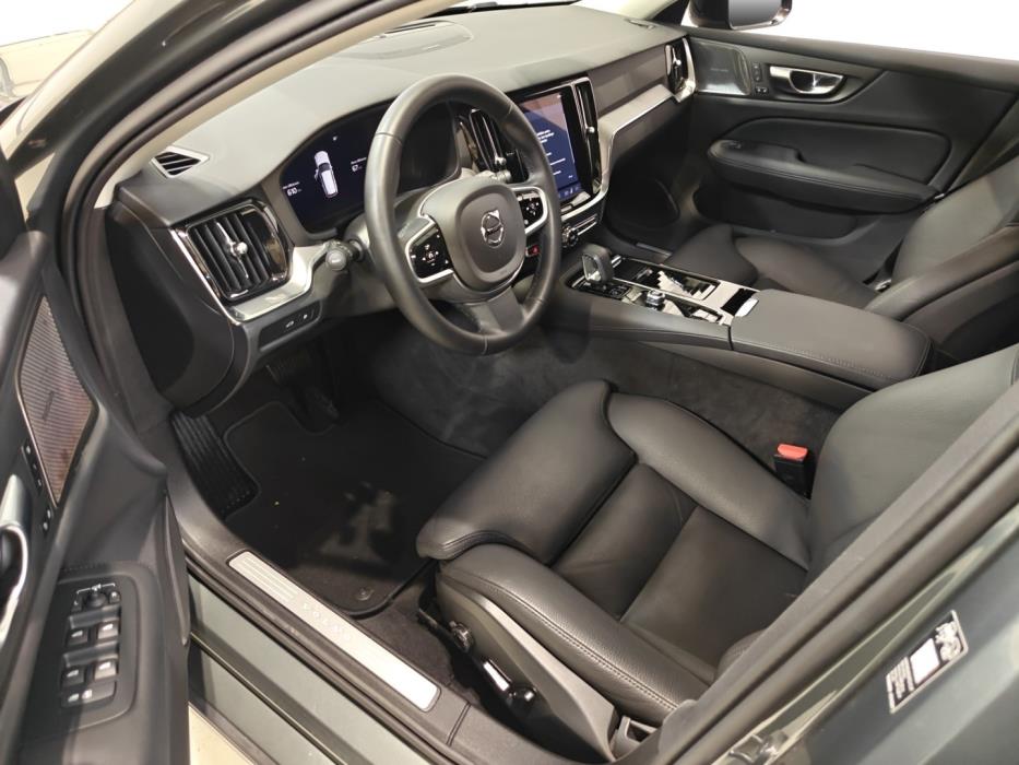 VOLVO V60 2026