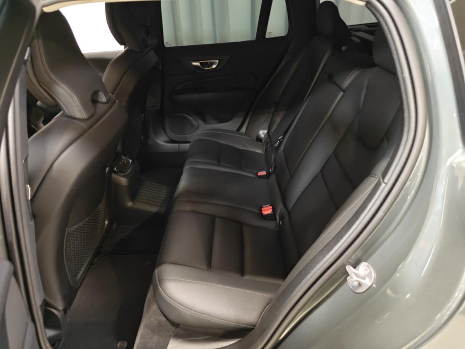 VOLVO V60 2026