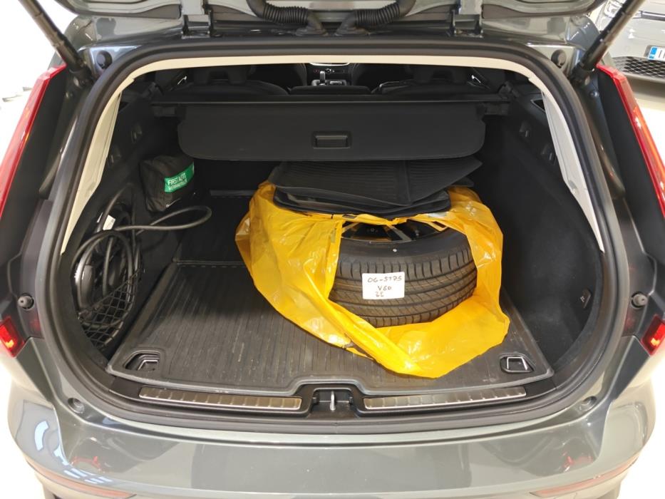 VOLVO V60 2026