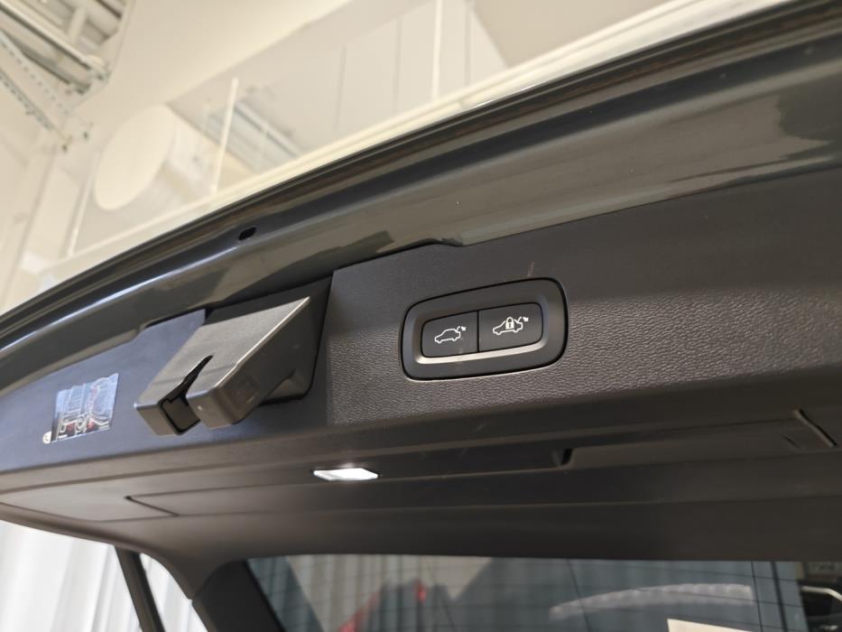 VOLVO V60 2026