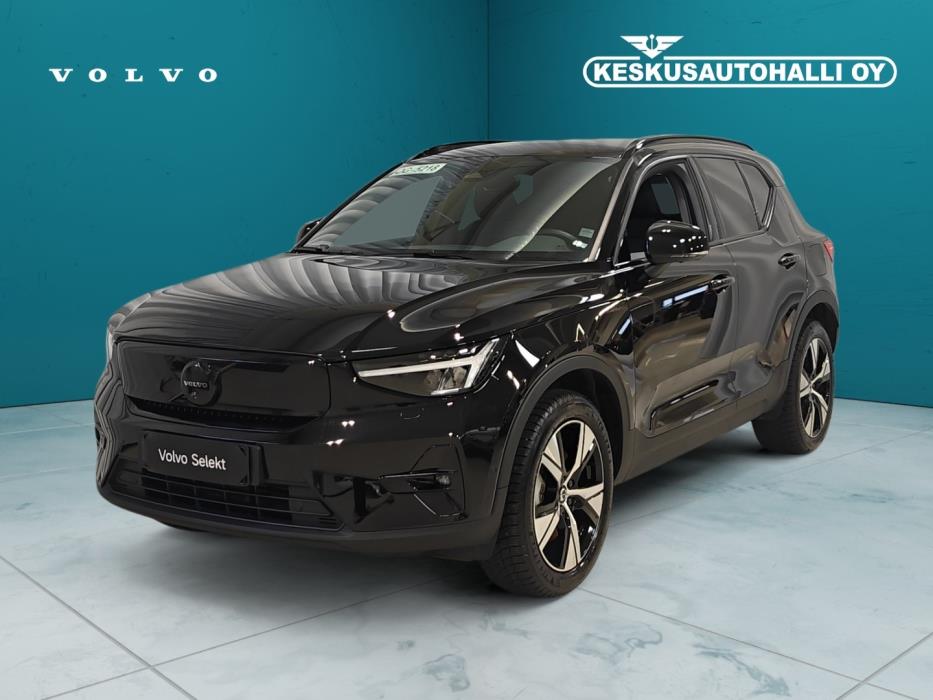 VOLVO EX40 2025