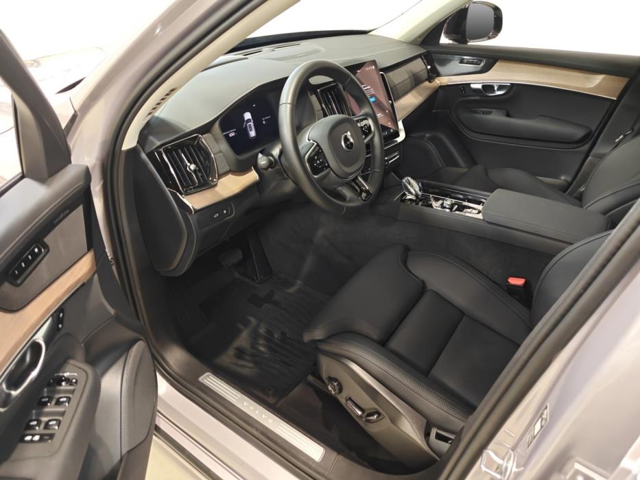 VOLVO XC90 2026