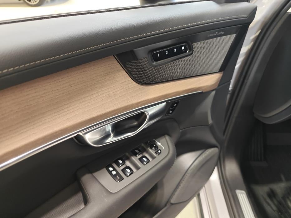 VOLVO XC90 2026