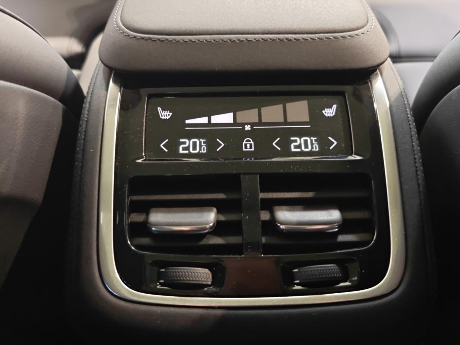VOLVO XC90 2026