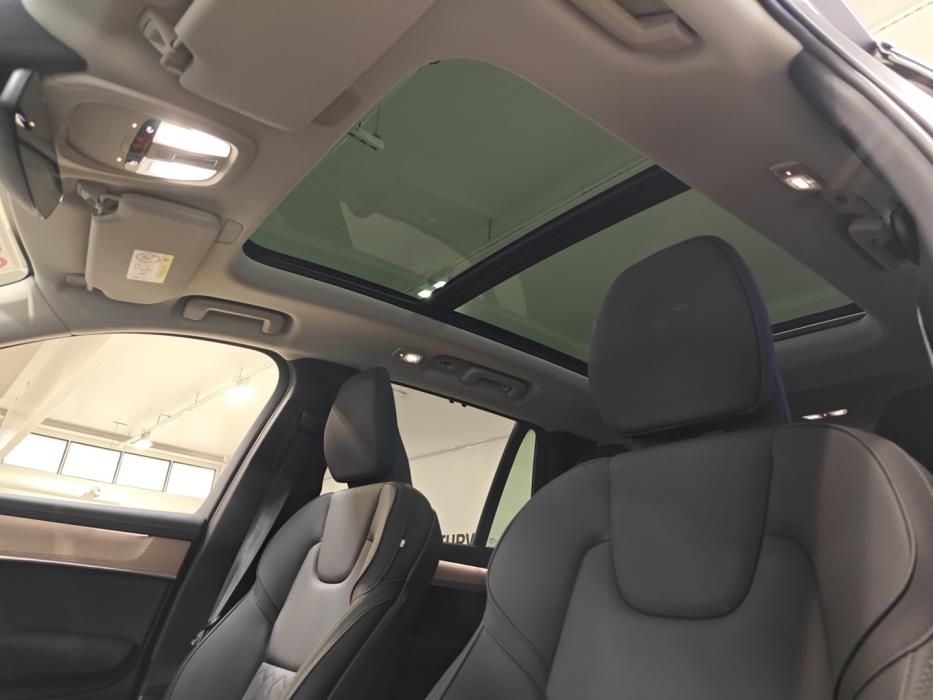 VOLVO XC90 2026
