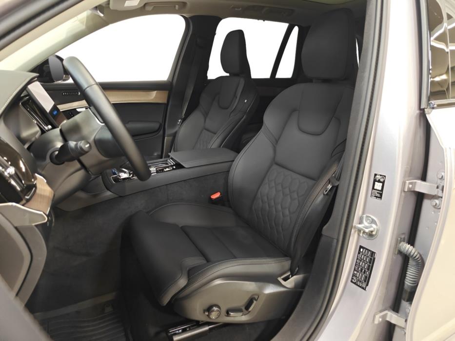 VOLVO XC90 2026