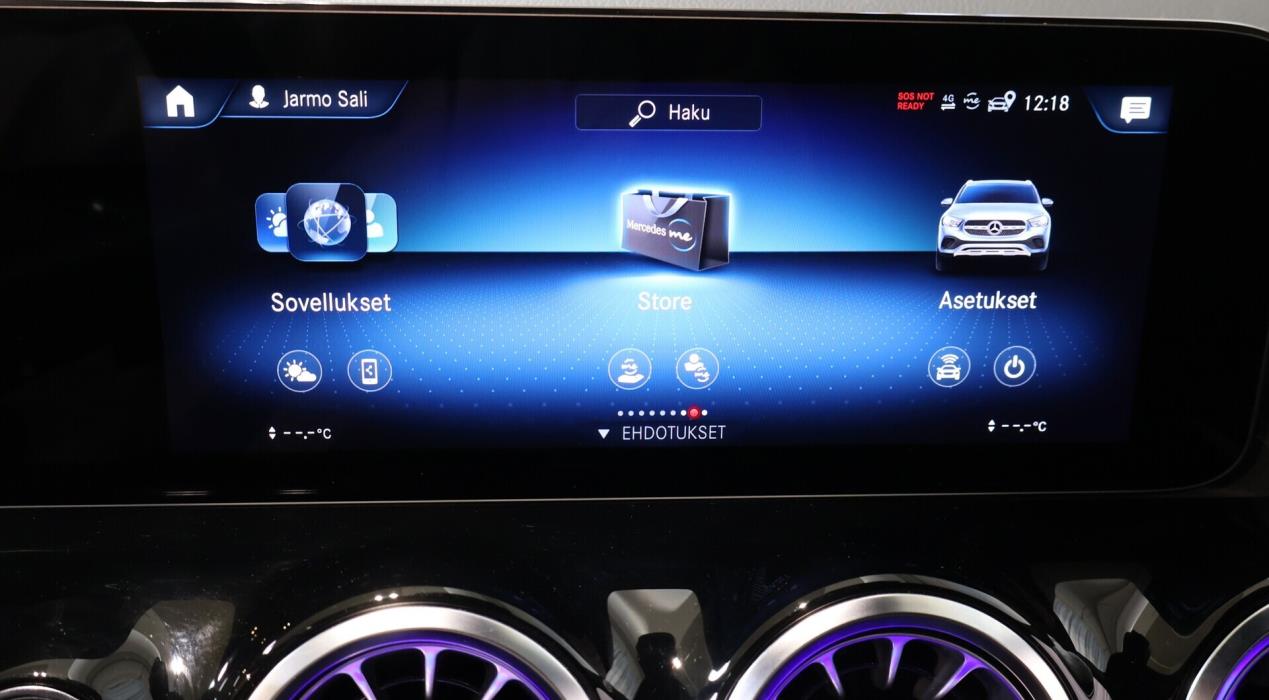 MERCEDES-BENZ GLA 2023