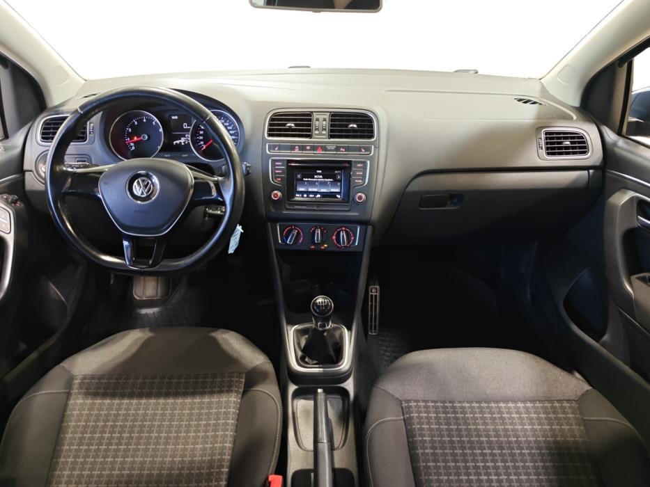 VOLKSWAGEN Polo 2017