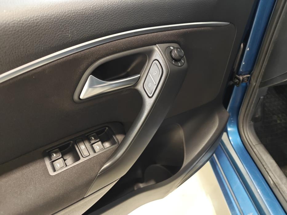 VOLKSWAGEN Polo 2017